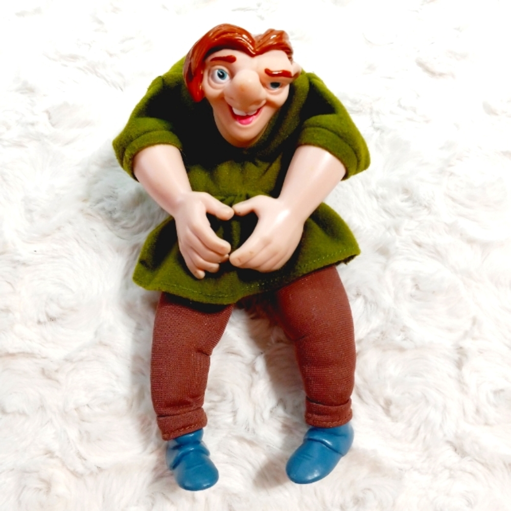Disney - Hunchback Of Notre Dame Quasimodo Plush/Plastic Finger Puppet 1996